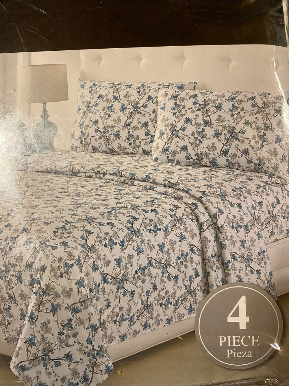 $20-New-Full size Victoria Classics ‘Jasmine’Floral Sheet Set - Blue and White